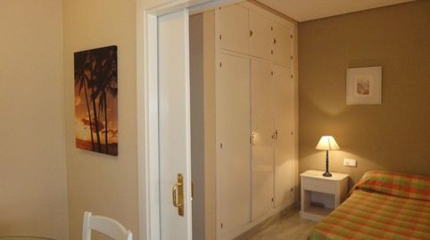 Foto 4 de Apartamento de alquiler en Avenida Alcalde Luis Uruñuela, Urbadiez - Entrepuentes, Sevilla Capital