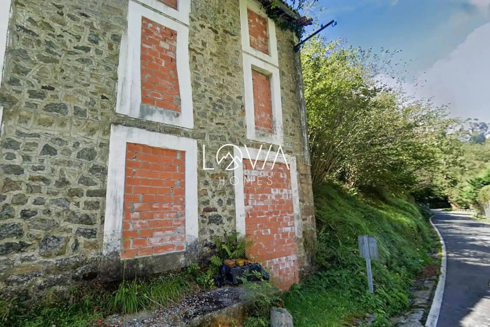 Exterior view of Houses for sale in San Roque de Riomiera