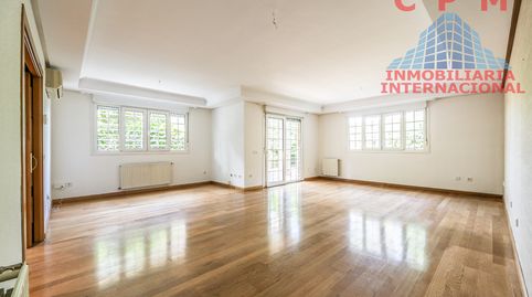 Foto 2 von Einfamilien-Reihenhaus zur Miete in Aravaca, Madrid Capital