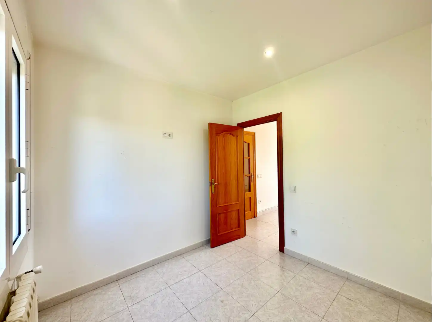 Wohnung zum Verkauf in Torelló mit Heizung, Terrasse und Ofen