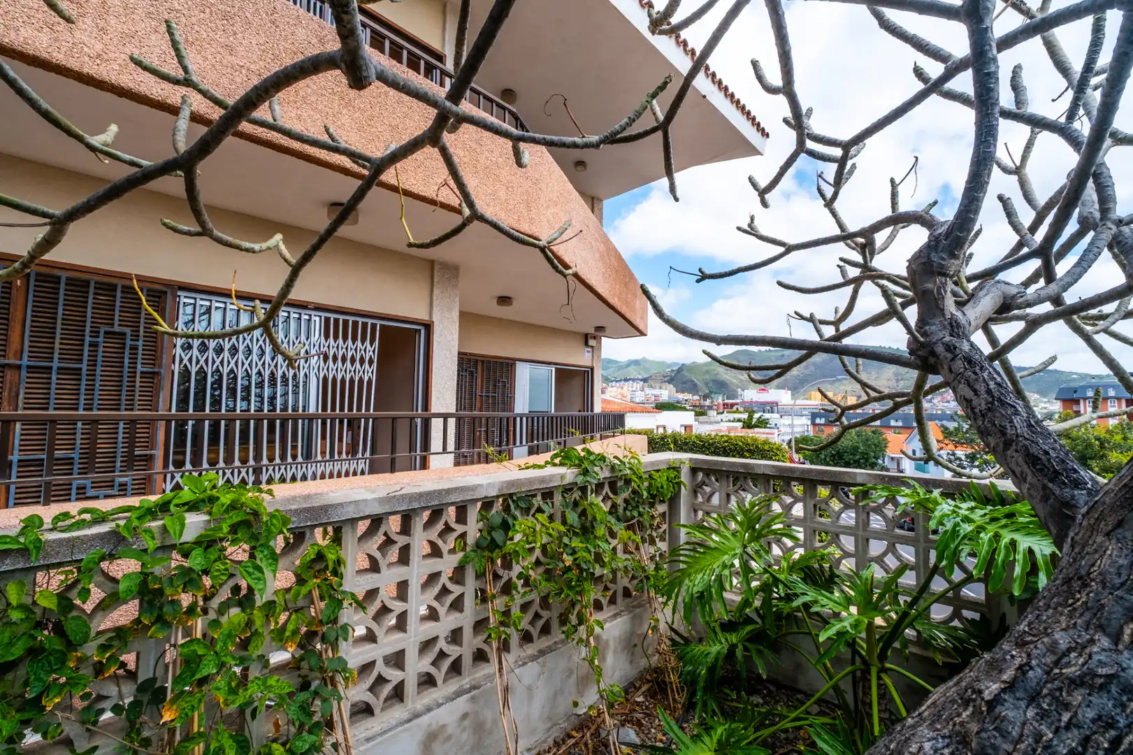 Terrassa de Casa o xalet en venda en Santa Cruz de Tenerife amb Aire condicionat, Jardí privat i Balcó