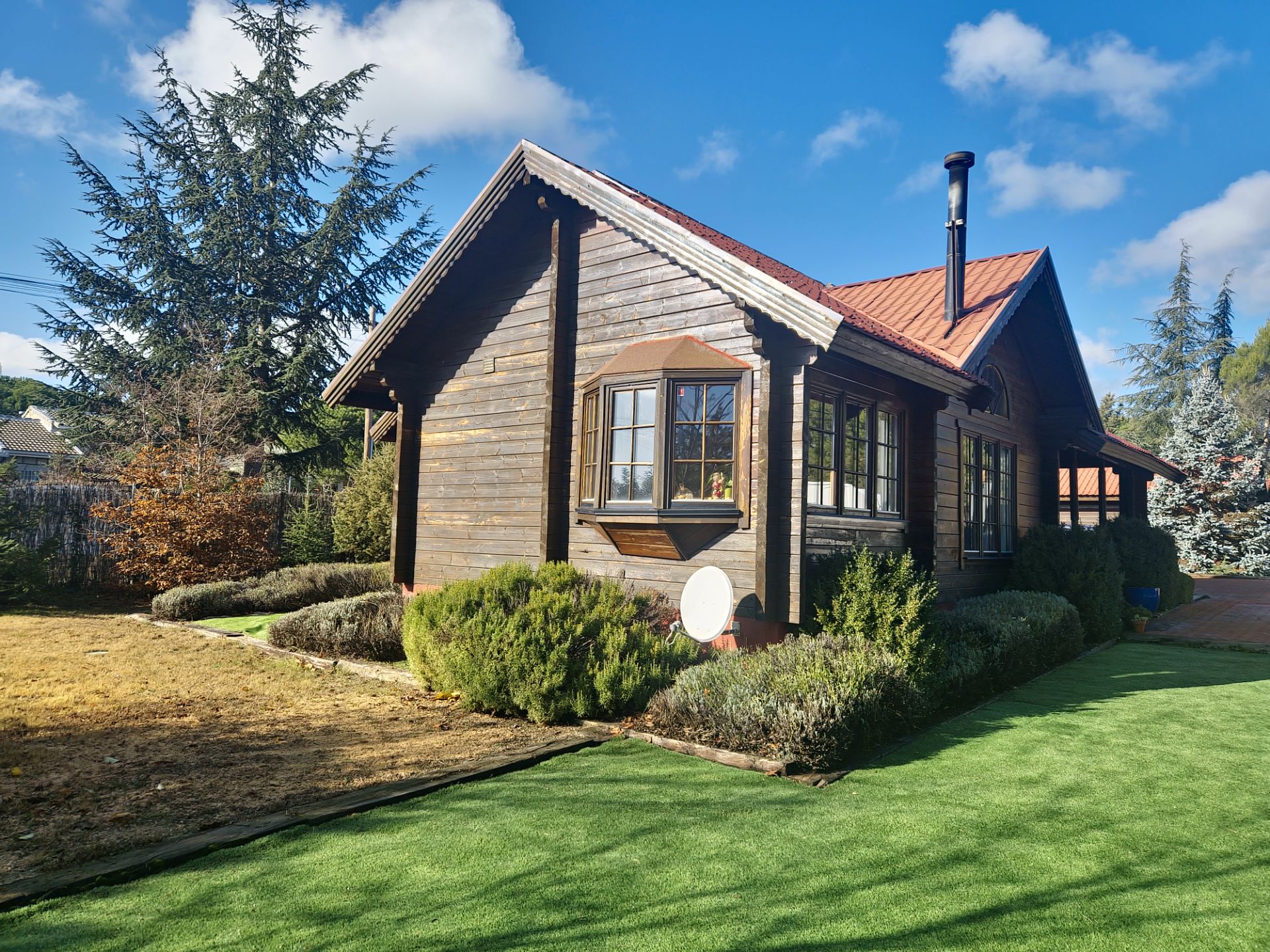 Exterior view of House or chalet to rent in El Berrueco  with Heating, Private garden and Parquet flooring