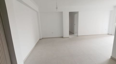 Descubra este acogedornbspático totalmente renovado, situado a unos pasos de la Playa de La Mata, una de las zonas más demandadas, imatge 5