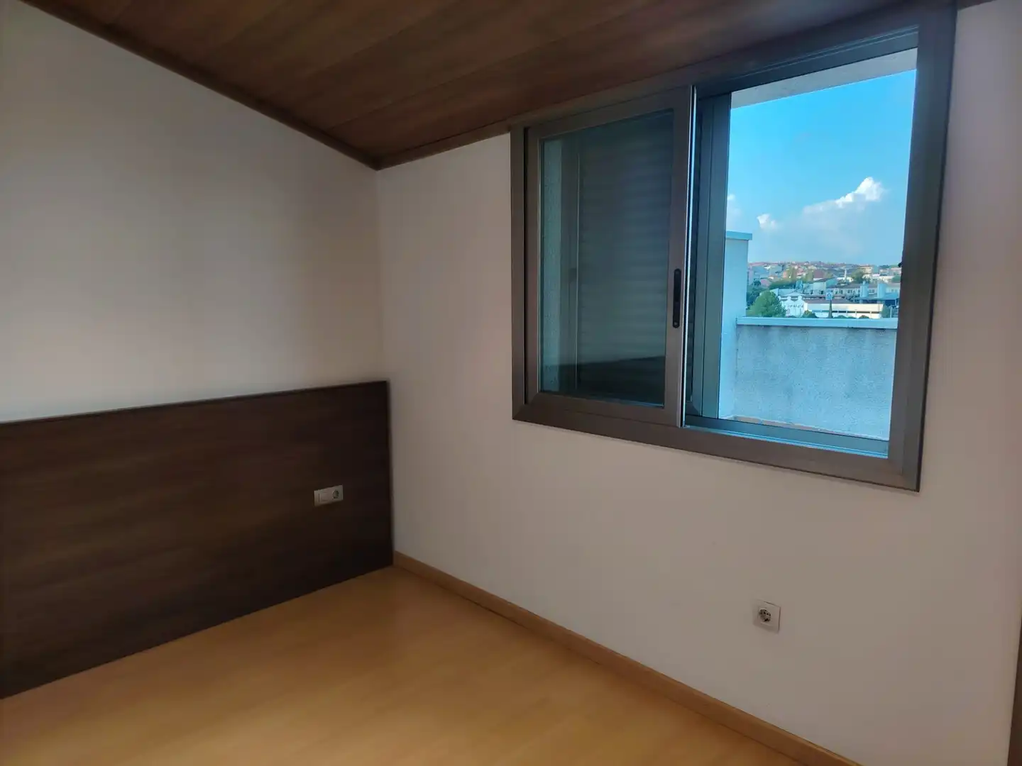 Habitación de Dúplex en venta en Manresa con Calefacción, Parquet y Terraza