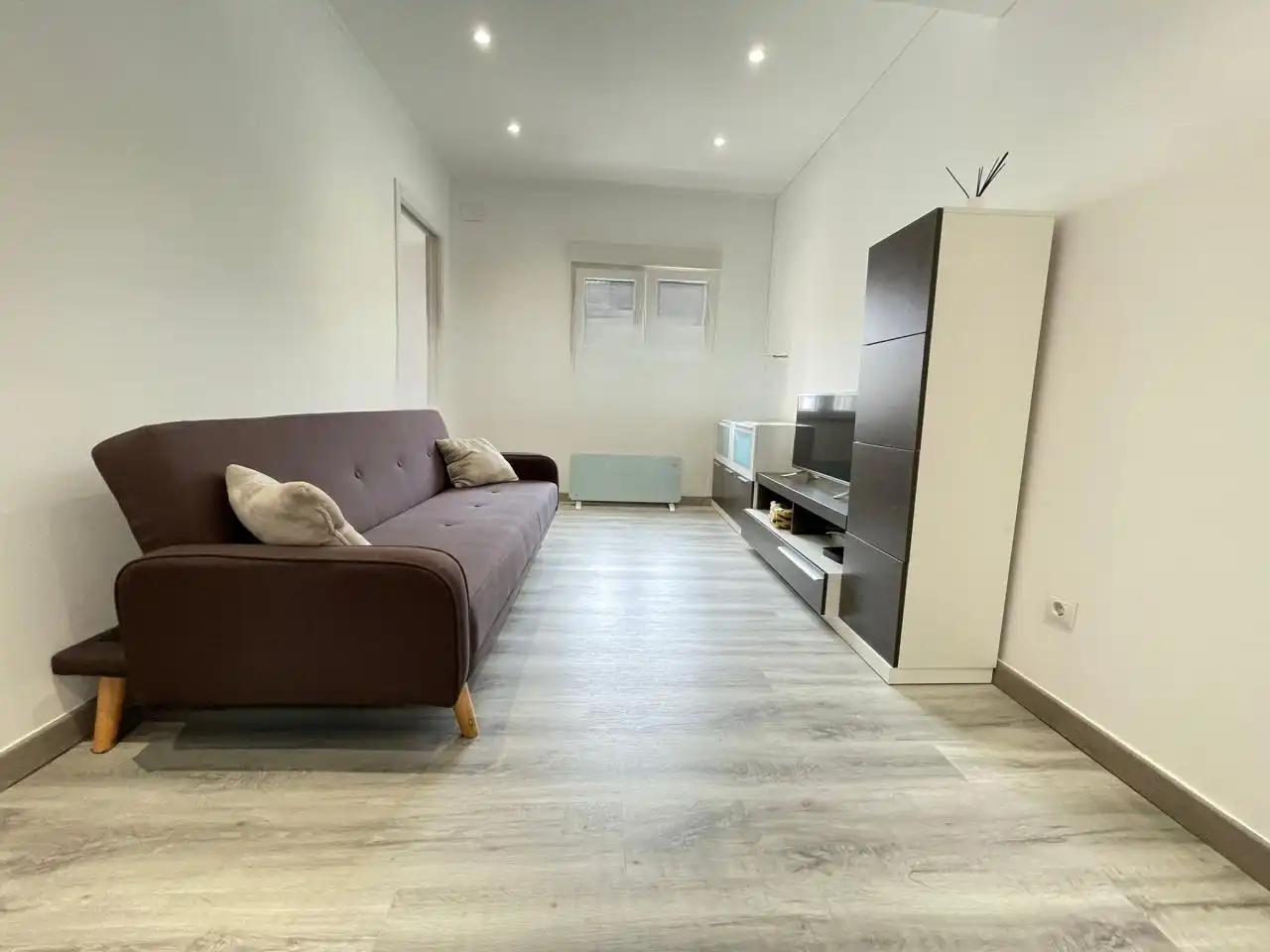 Sala d'estar de Pis en venda en Ourense Capital  amb Calefacció, Terrassa i Moblat