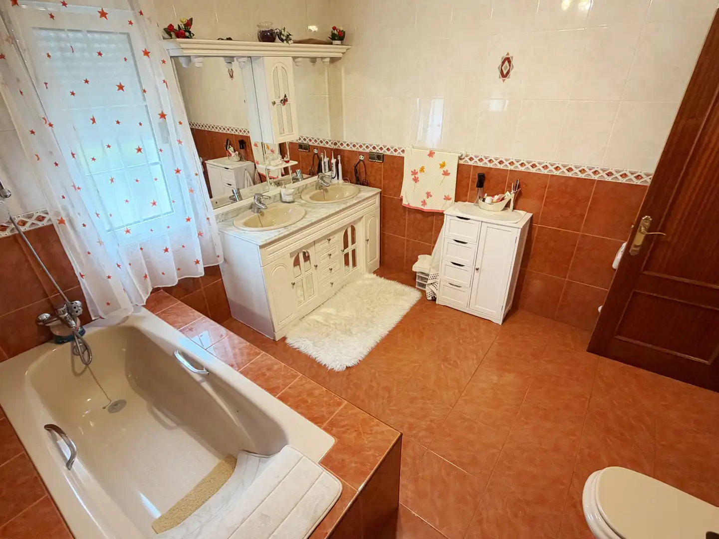 Baño de Casa o chalet en venta en Avilés con Calefacción y Terraza