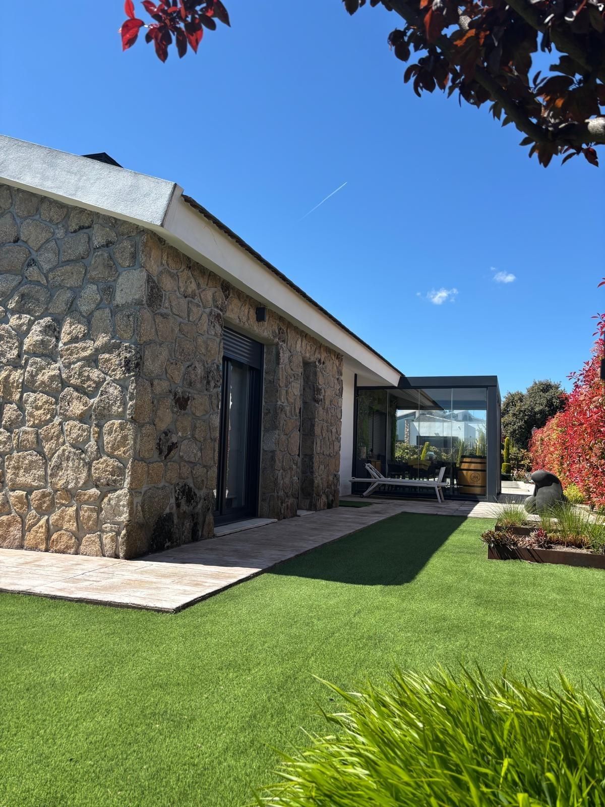 Terrassa de Casa o xalet en venda en Guadalix de la Sierra amb Piscina