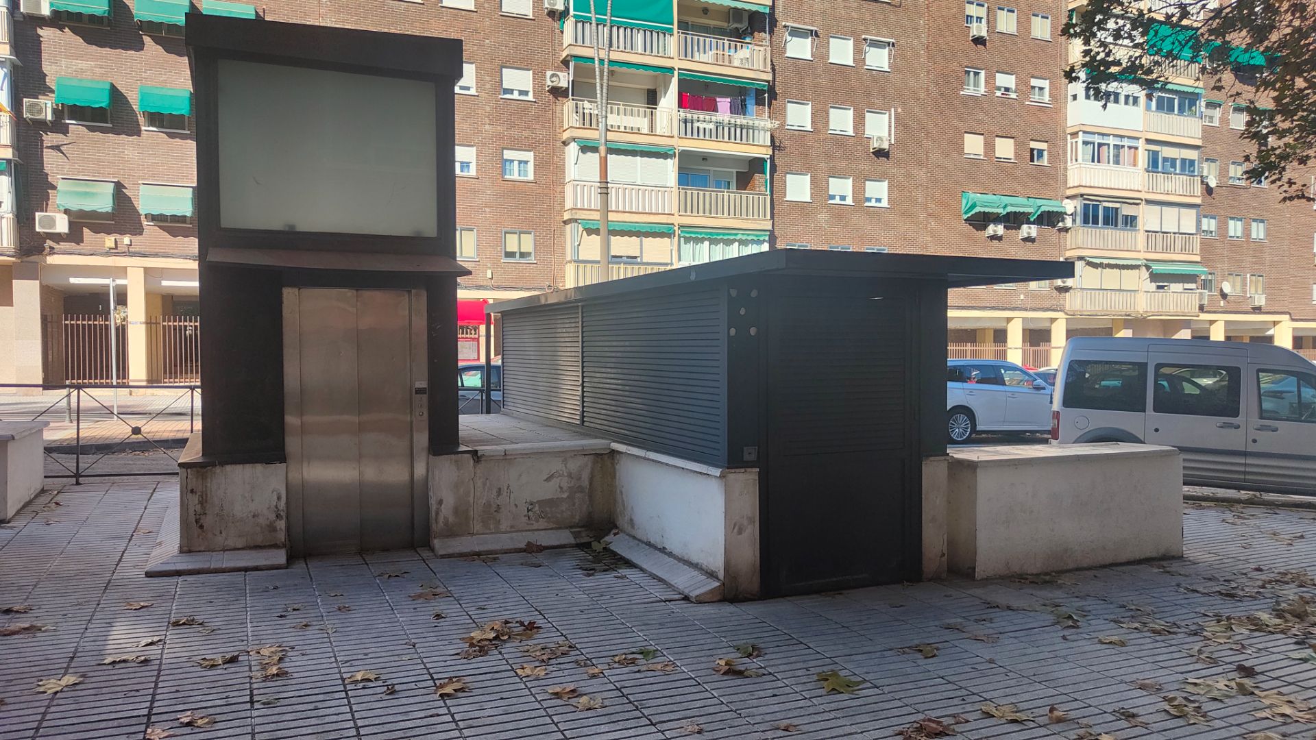 Vista exterior de Garatge en venda en Fuenlabrada