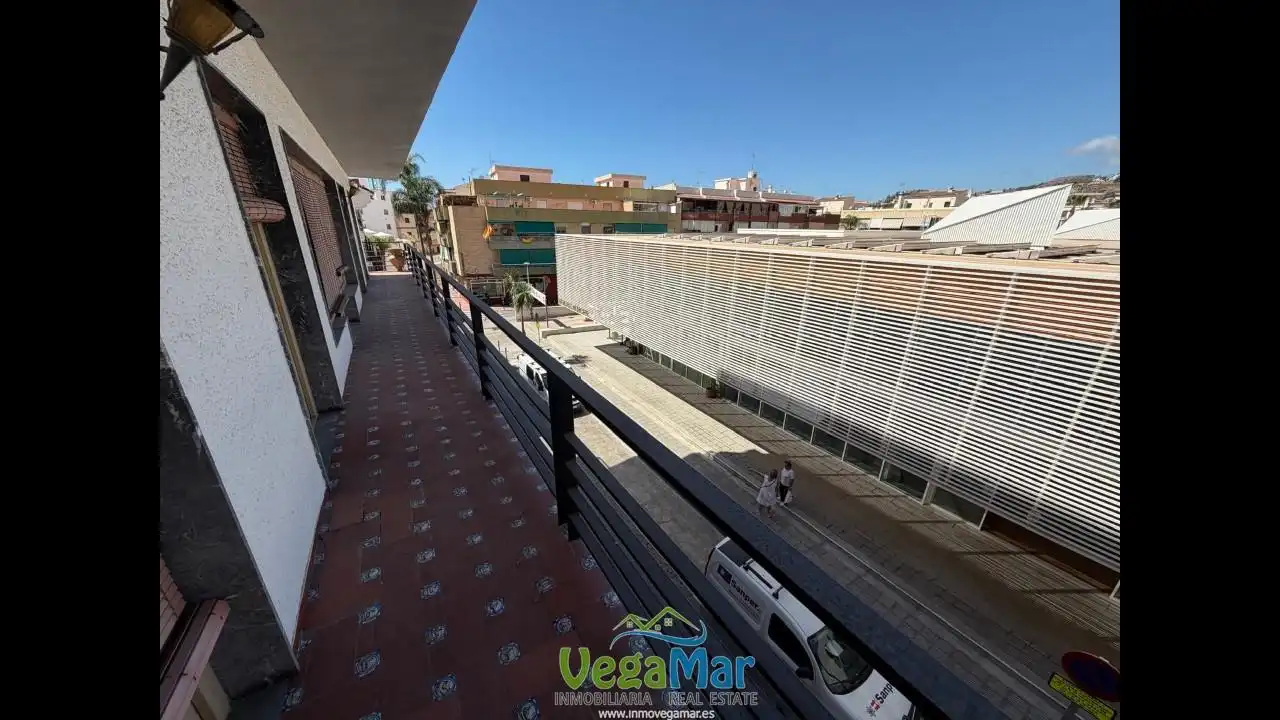 Flat for sale in Avenida de Cala, imagen 2