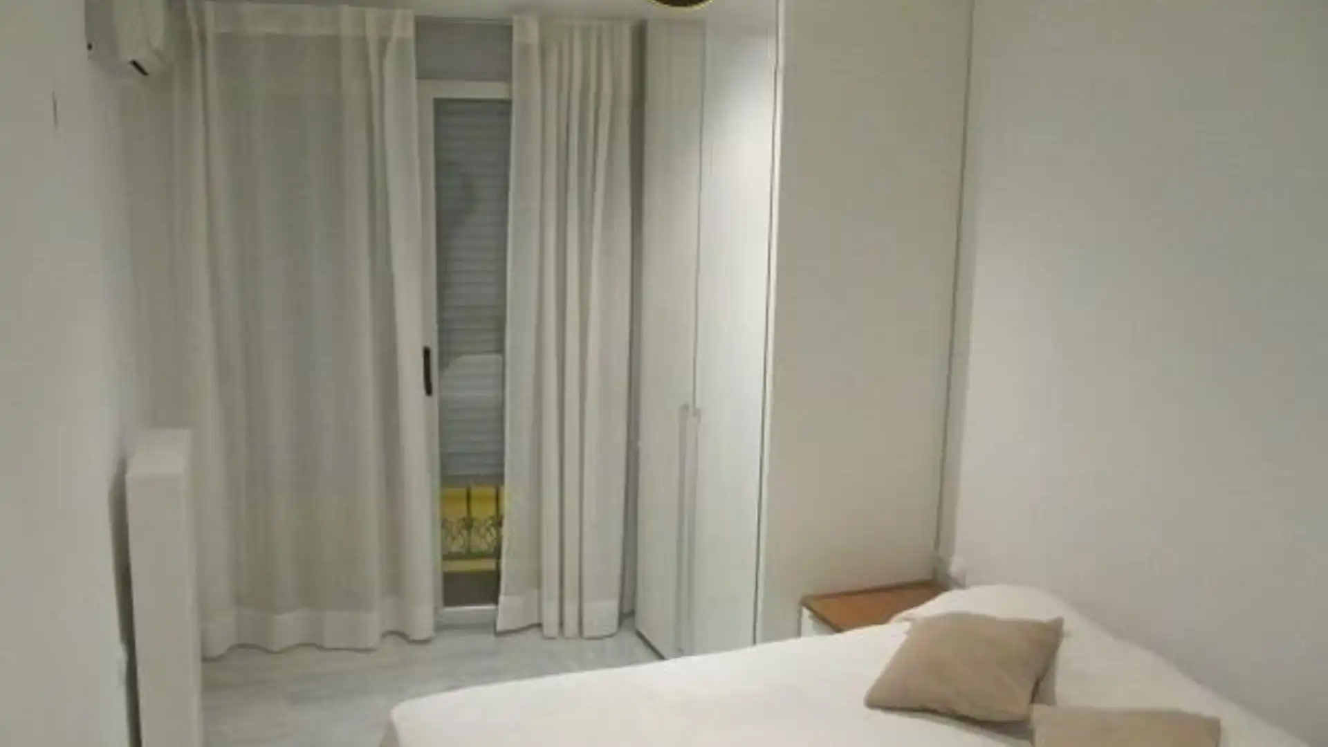 Habitación de Apartamento en venta en  Jaén Capital con Aire acondicionado y Balcón