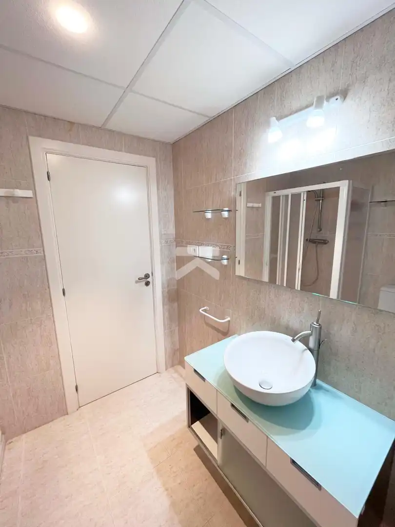 Badezimmer von Haus oder Chalet zum Verkauf in Cambrils mit Klimaanlage, Heizung und Privatgarten