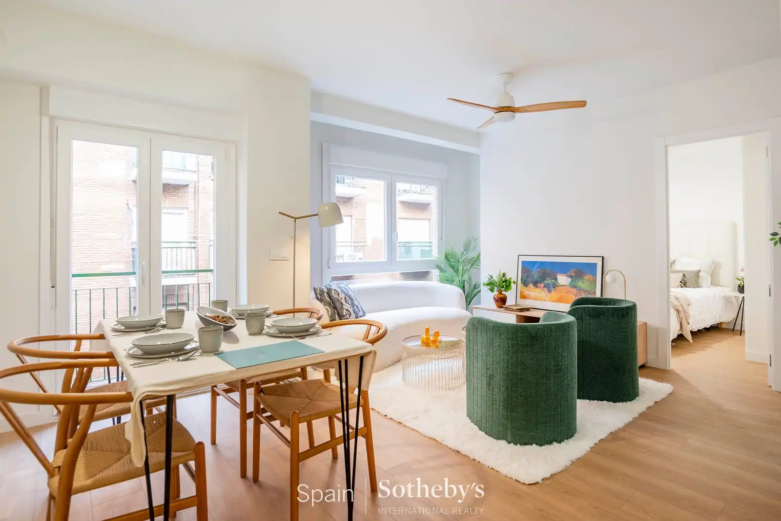 Sala d'estar de Apartament en venda en Madrid amb Aire condicionat i Terrassa