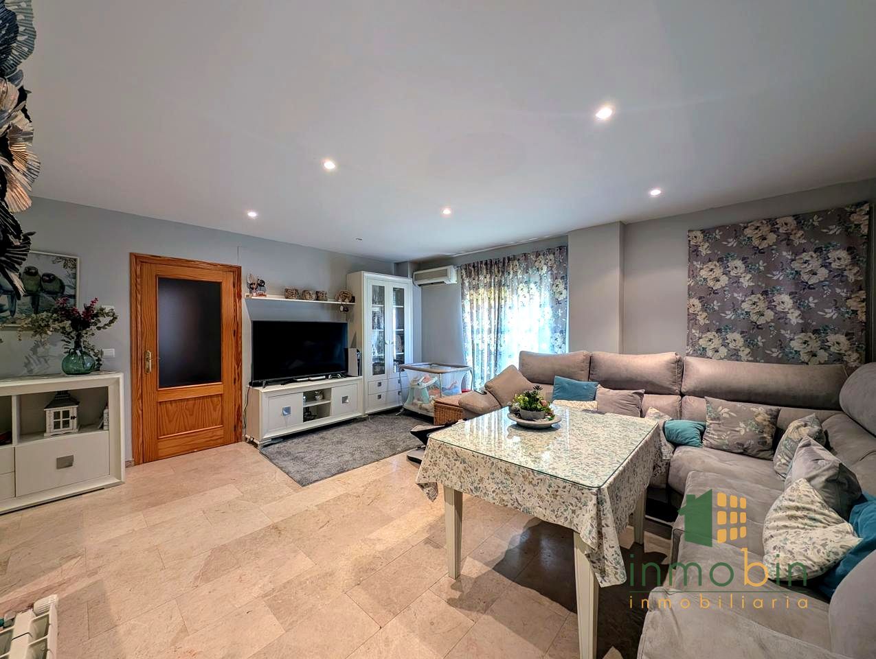 Flat for sale in Donoso Cortés