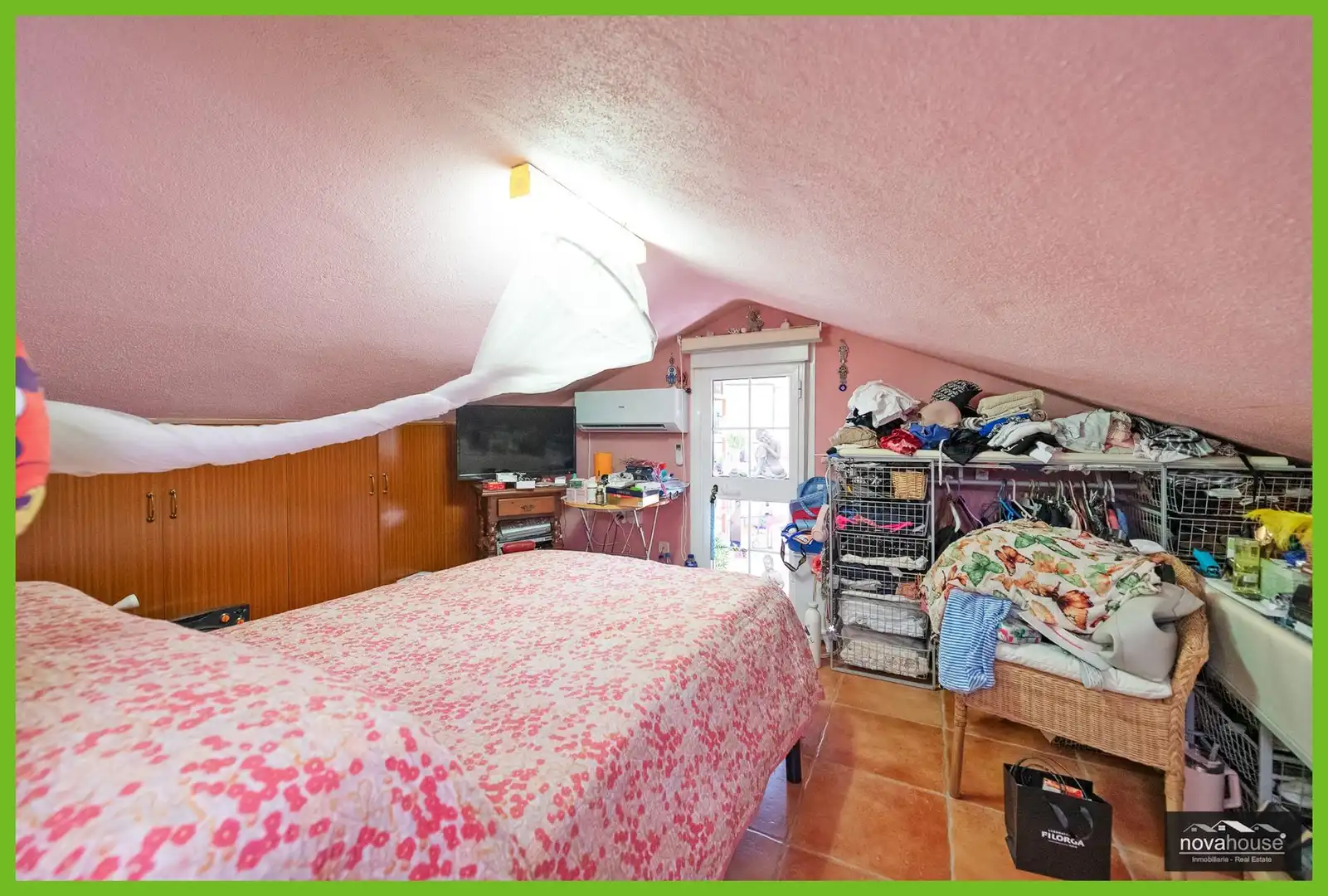 Habitación de Casa o chalet en venta en Torremolinos con Aire acondicionado, Jardín privado y Trastero