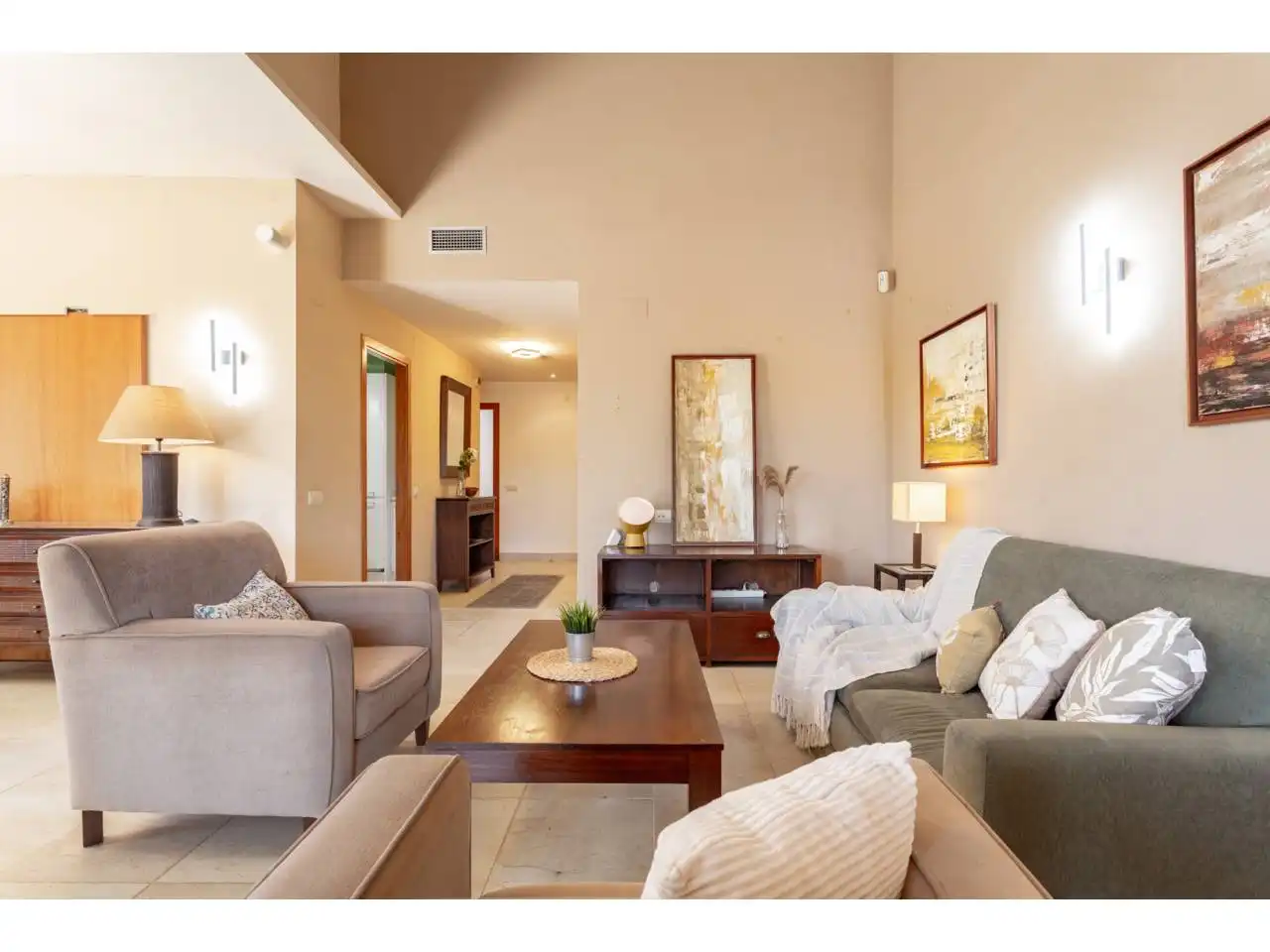 Sala de estar de Casa o chalet en venta en Mont-roig del Camp con Aire acondicionado, Calefacción y Jardín privado