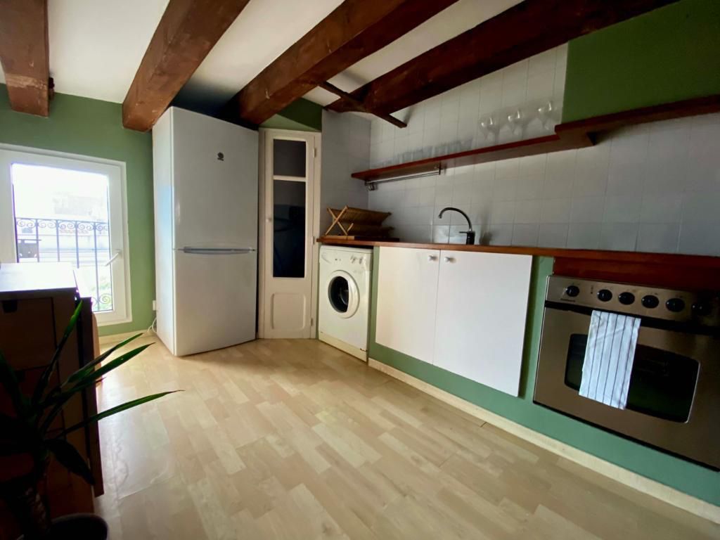 Cuina de Loft de lloguer en  Barcelona Capital amb Moblat, Forn i Rentadora