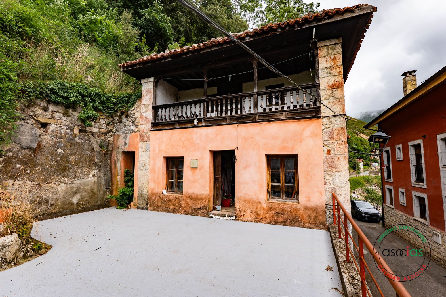 Vista exterior de Casa o chalet en venta en Cabrales con Terraza y Balcón