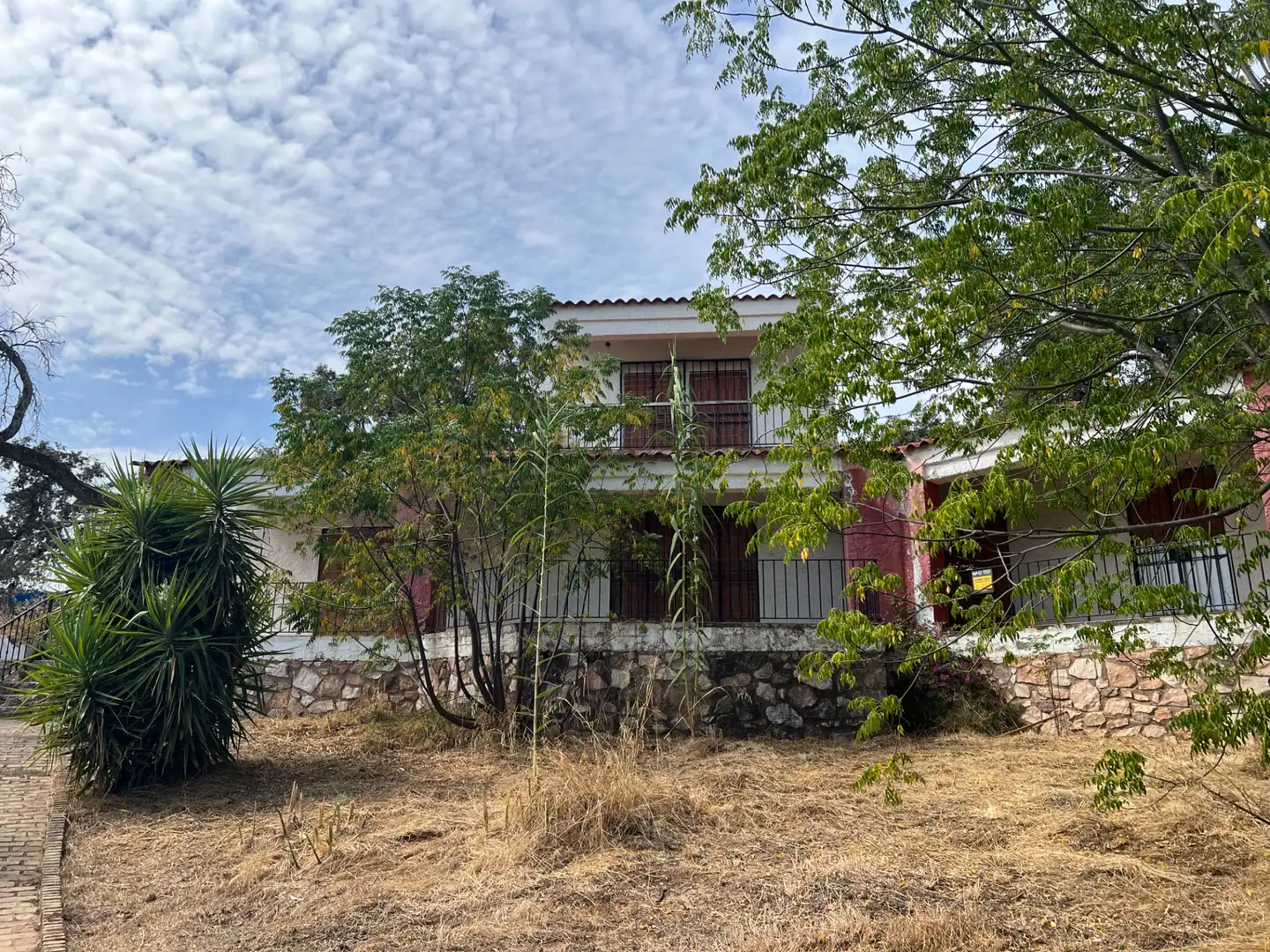Chalet con piscina en venta en Calle Utrera 9, imagen 2