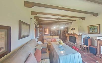 Sala d'estar de Casa o xalet en venda en Ronda amb Aire condicionat, Calefacció i Jardí privat