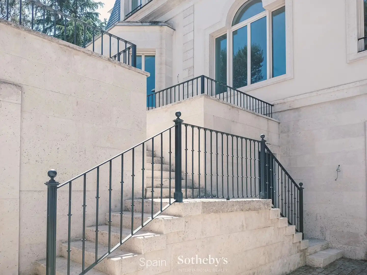 Exterior view of Houses for sale in Madrid  with Air Conditioner, Heating and Private garden