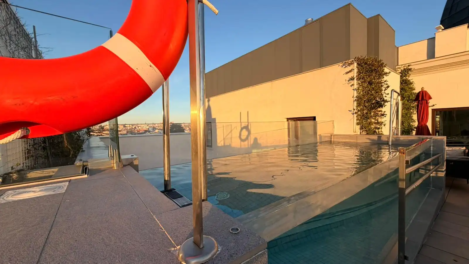 Piscina de Piso en venta en Madrid con Aire acondicionado, Calefacción y Amueblado