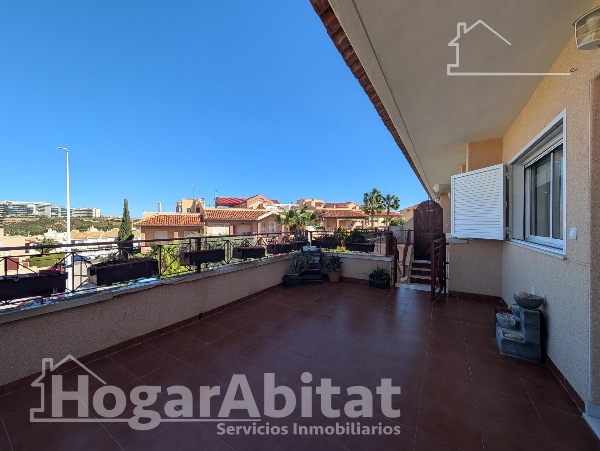 Terraza de Piso en venta en Santa Pola con Terraza, Alarma y Piscina comunitaria