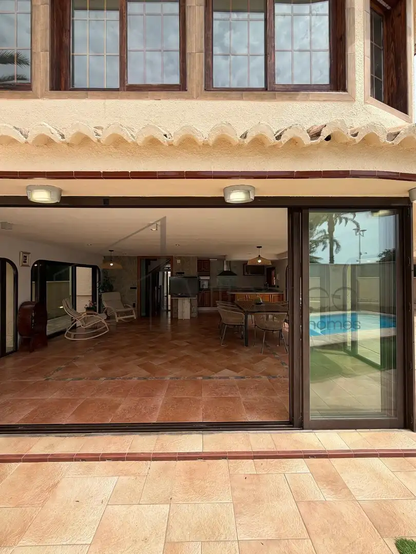 Terraza de Casa o chalet de alquiler en La Pobla de Farnals con Aire acondicionado, Calefacción y Terraza
