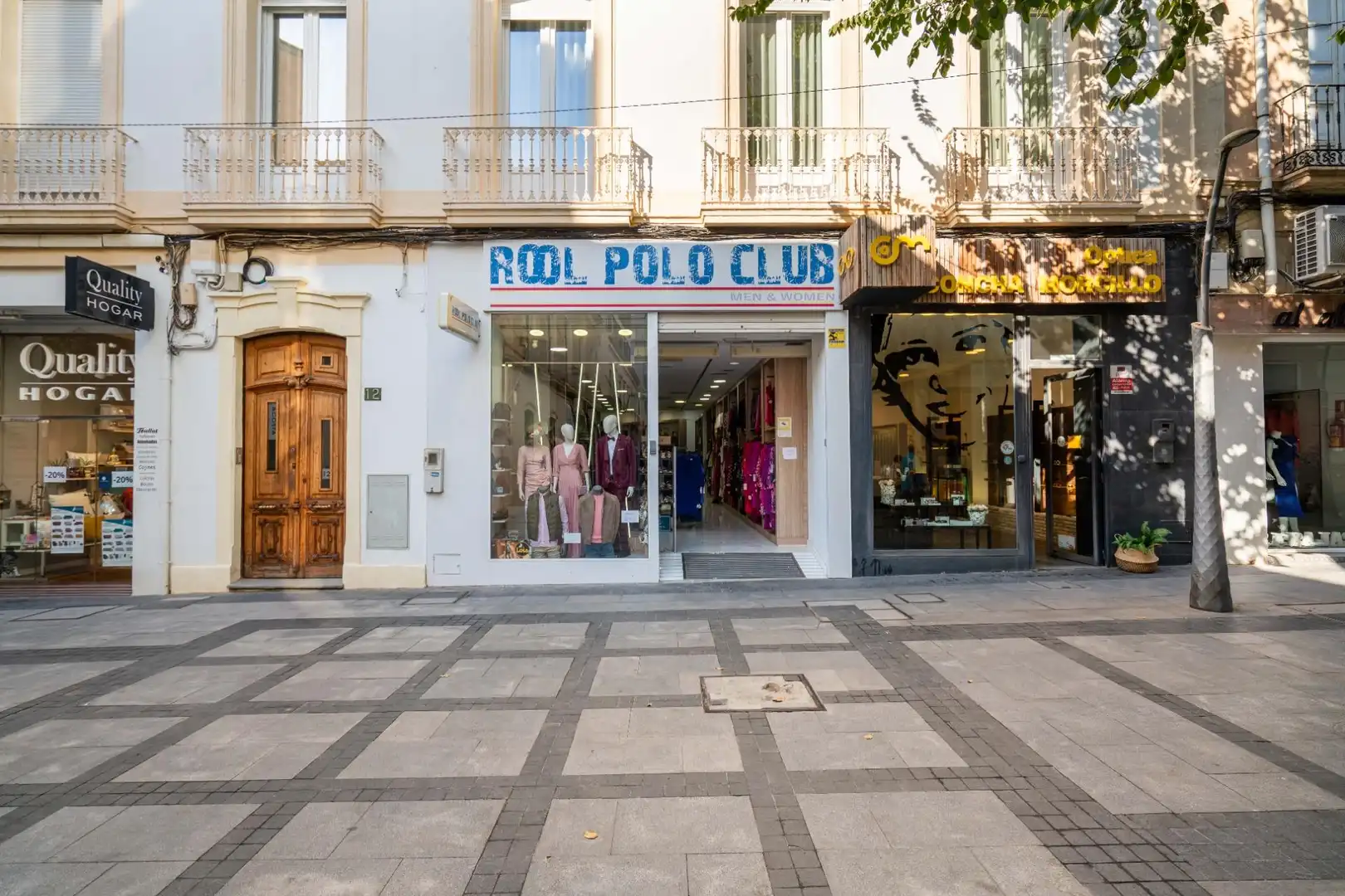 Business premises for sale in Calle Calle Reyes Católicos 12, imagen 2