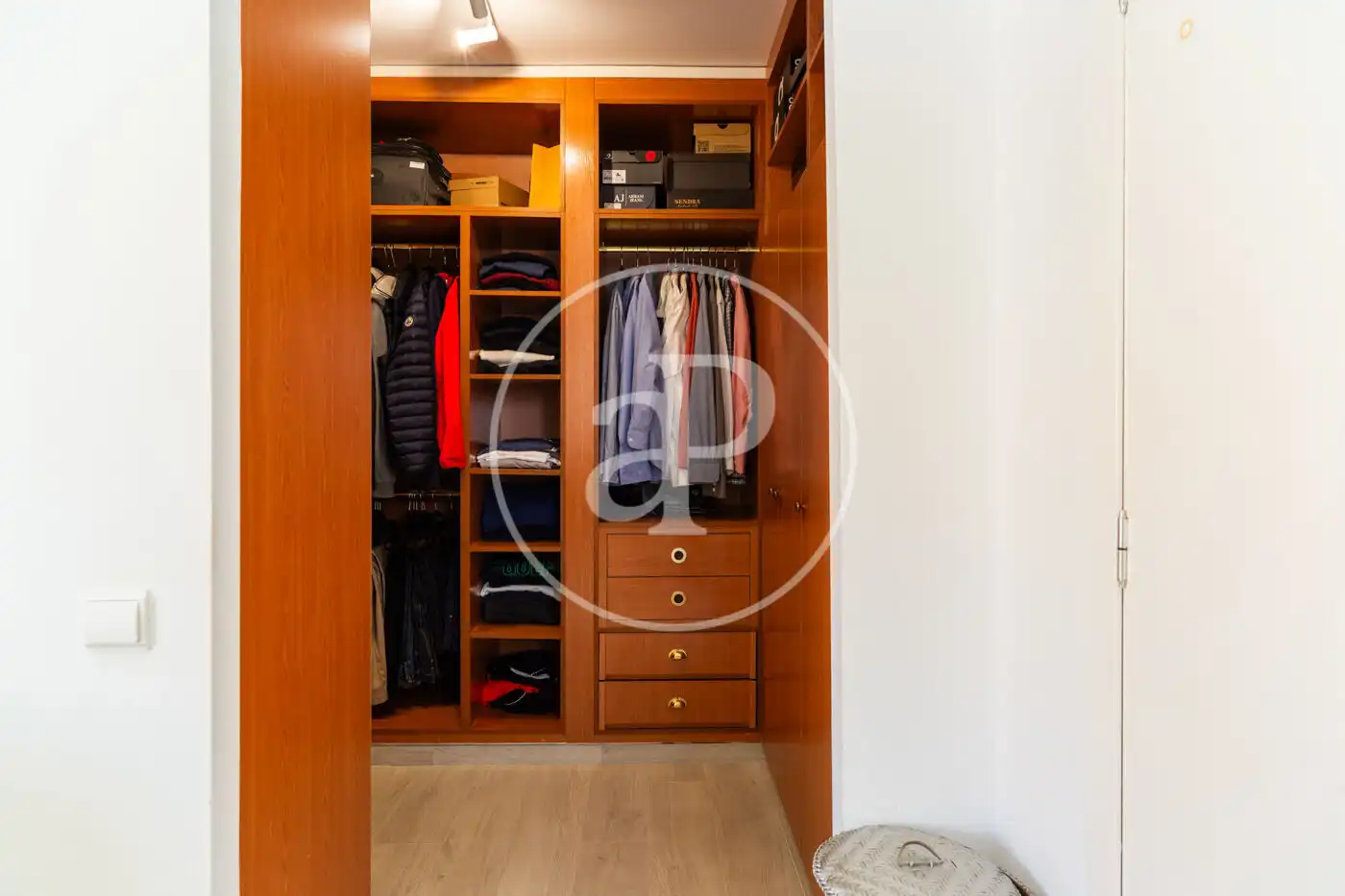 Habitación de Casa o chalet en venta en Riba-roja de Túria con Aire acondicionado, Calefacción y Jardín privado