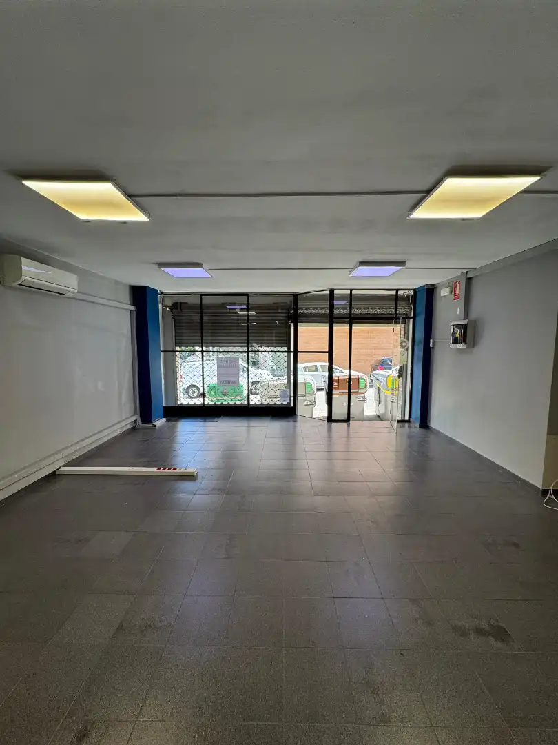 Local comercial en venta en Carrer de Gaudí