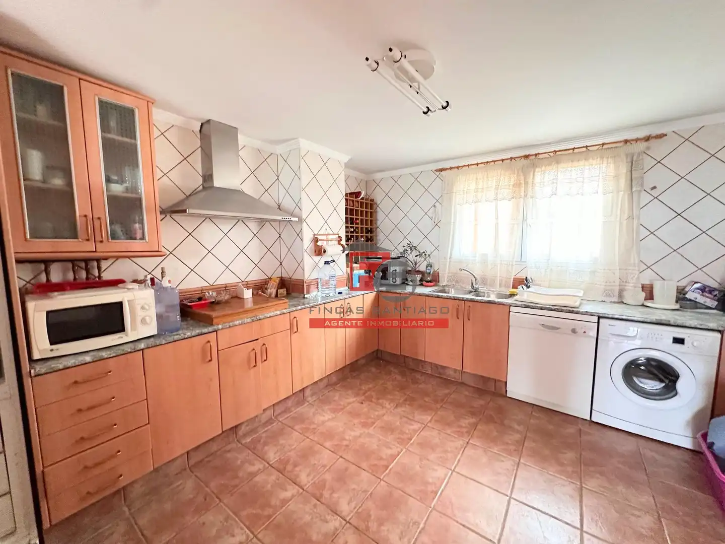Cuina de Casa o xalet en venda en Cullera amb Jardí privat, Terrassa i Traster