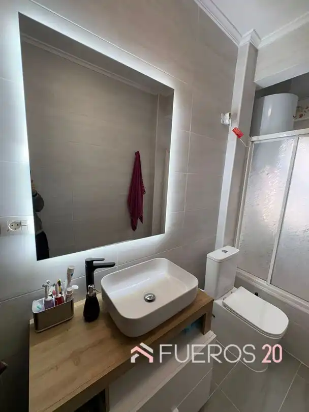 Piso con ascensor en venta en Bagatza - San Vicente, imagen 31