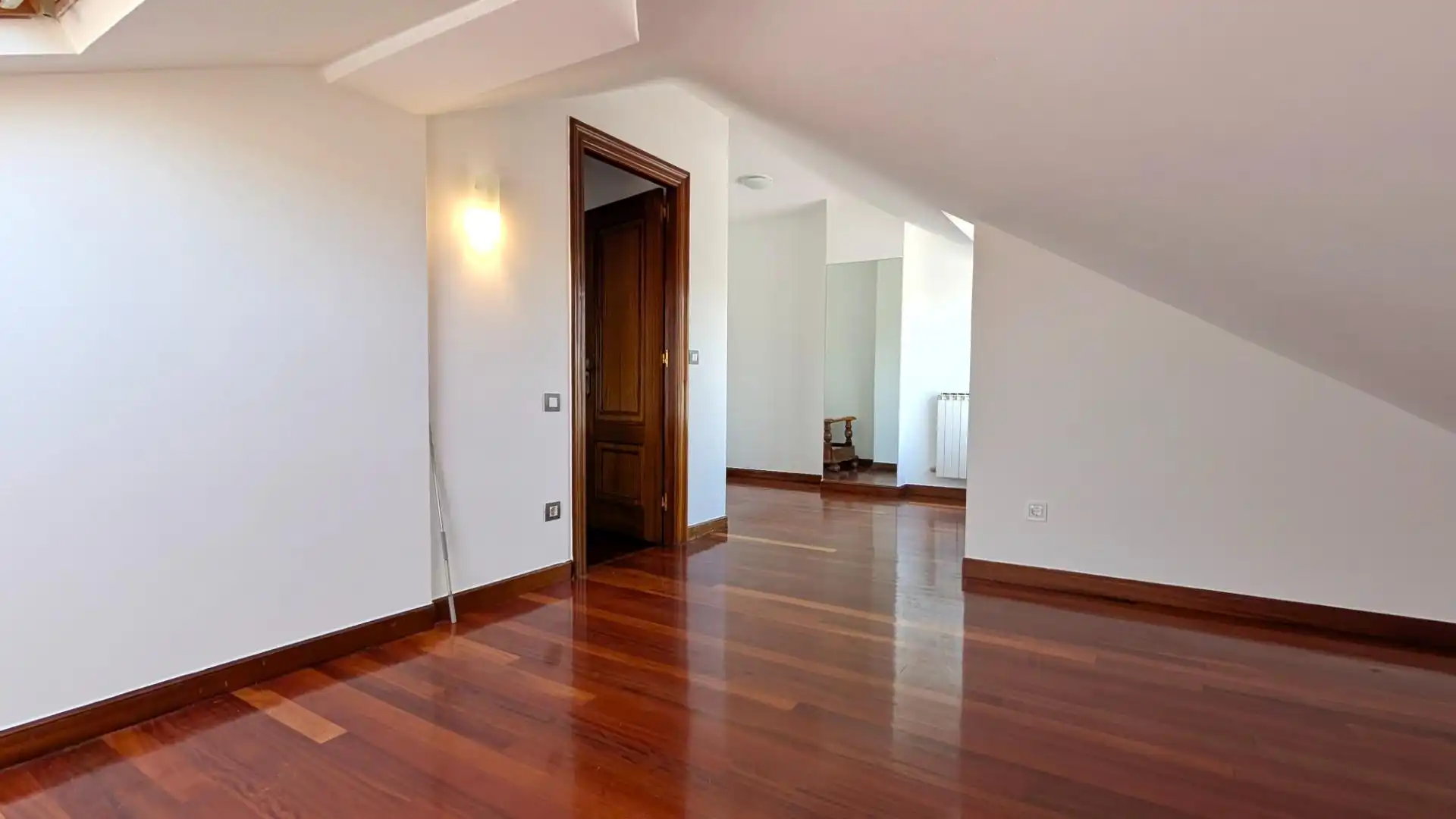 Dúplex en venta en El Astillero   con Calefacción, Terraza y Trastero