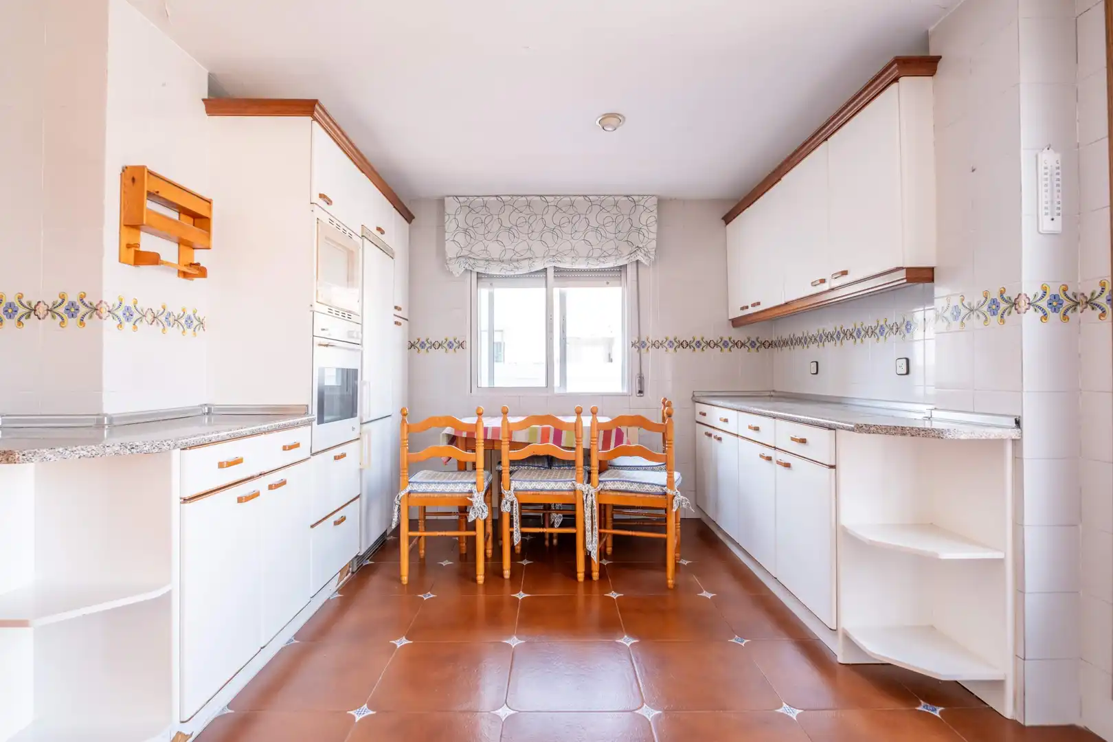 Cocina de Ático en venta en Zaragoza con Calefacción, Parquet y Terraza