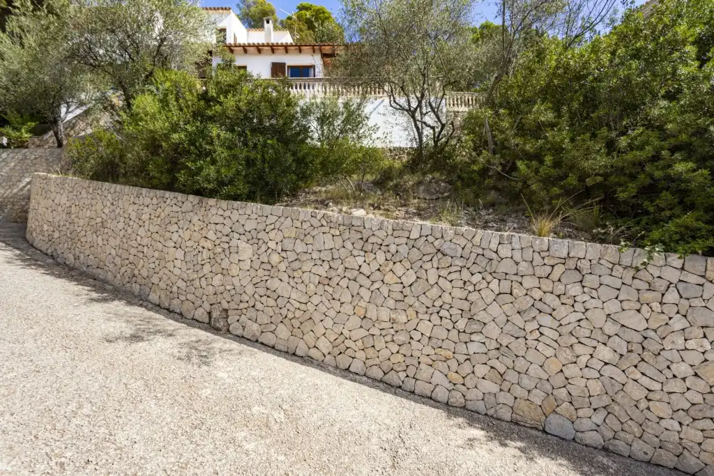 Vista exterior de Casa o xalet en venda en Calvià amb Aire condicionat, Jardí privat i Terrassa