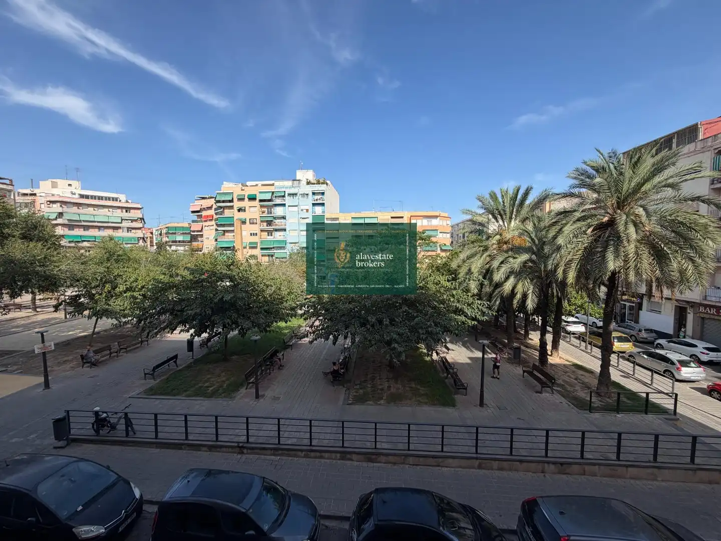 Piso con terraza en venta en Pla - Carolinas