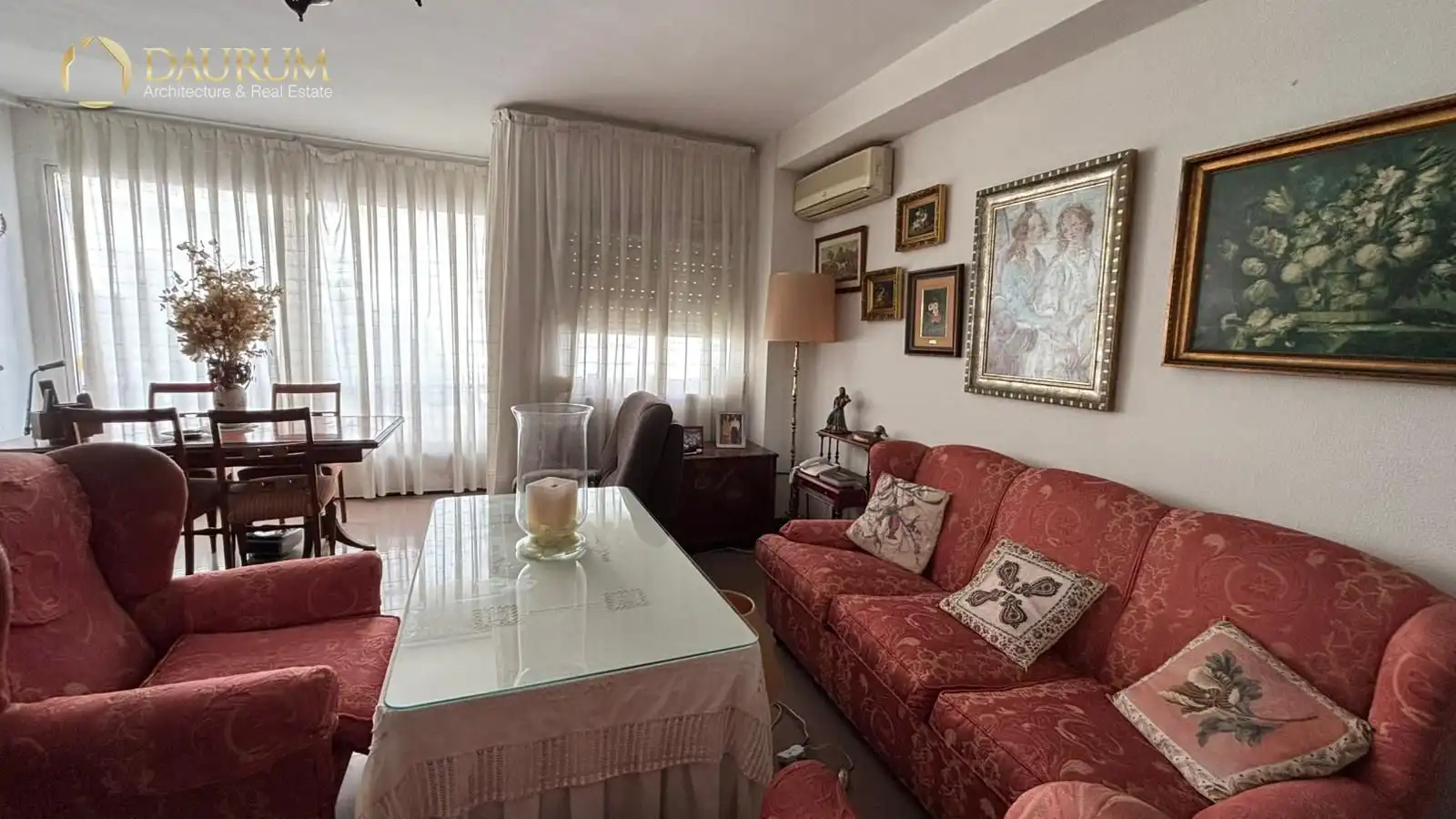Living room of Flat for sale in  Sevilla Capital  with Air Conditioner and Terrace