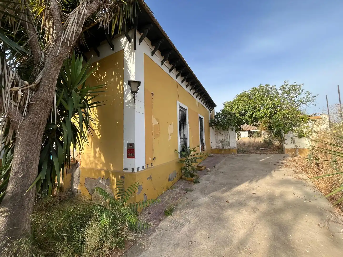 Vista exterior de Casa o chalet en venta en Dos Hermanas con Piscina