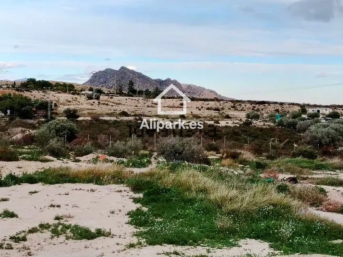 Casa o chalet en venta en Alicante / Alacant con Trastero, Piscina y Amueblado