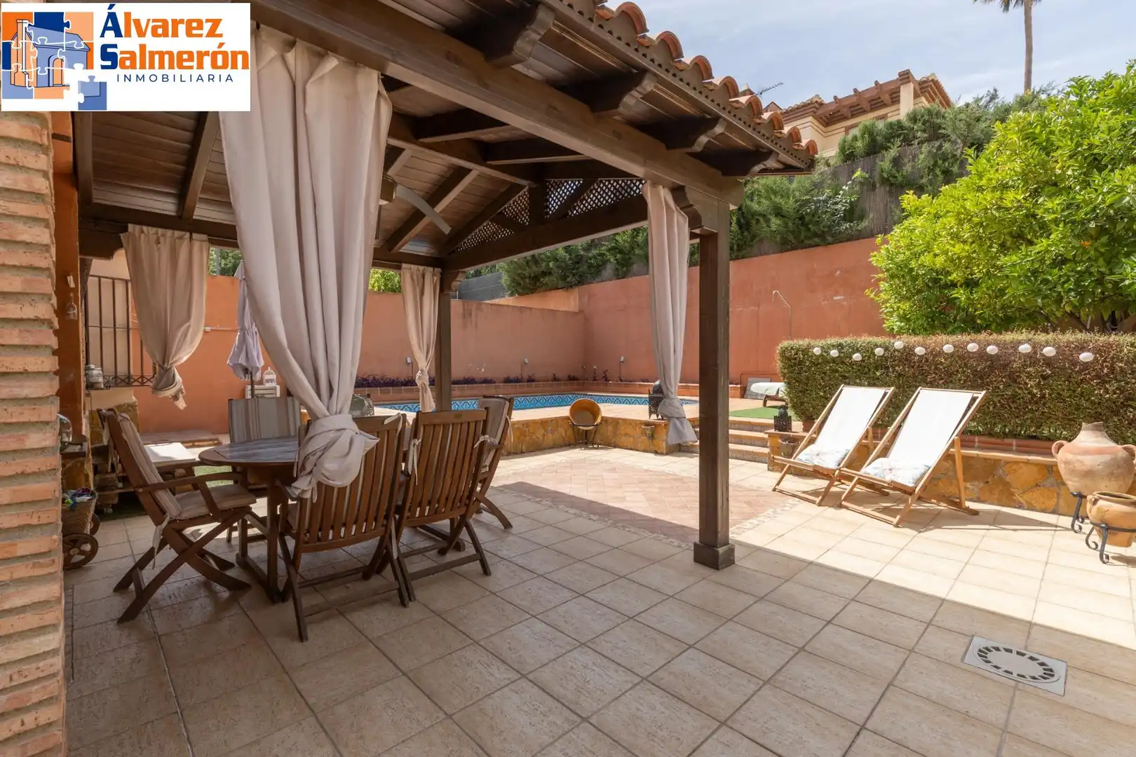 Terrassa de Casa o xalet en venda en La Zubia amb Calefacció, Jardí privat i Terrassa