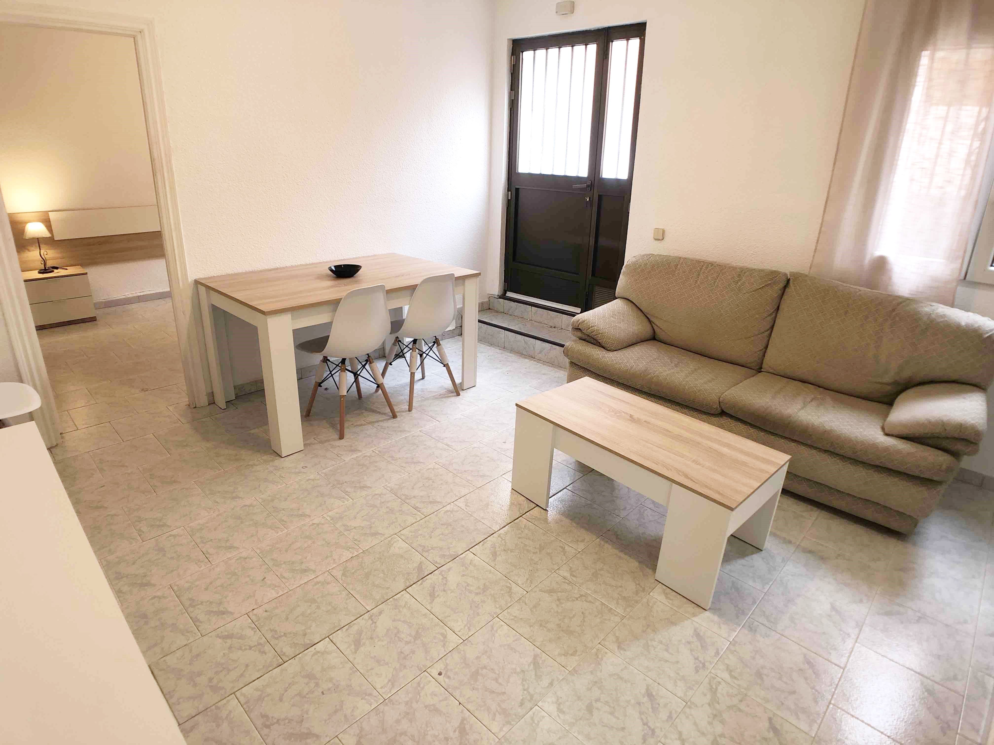 Living room of Flat to rent in Pozuelo de Alarcón  with Heating, Oven and Washing machine