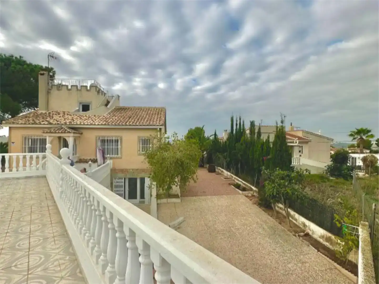 Vista exterior de Casa o xalet en venda en Rojales amb Aire condicionat, Jardí privat i Traster