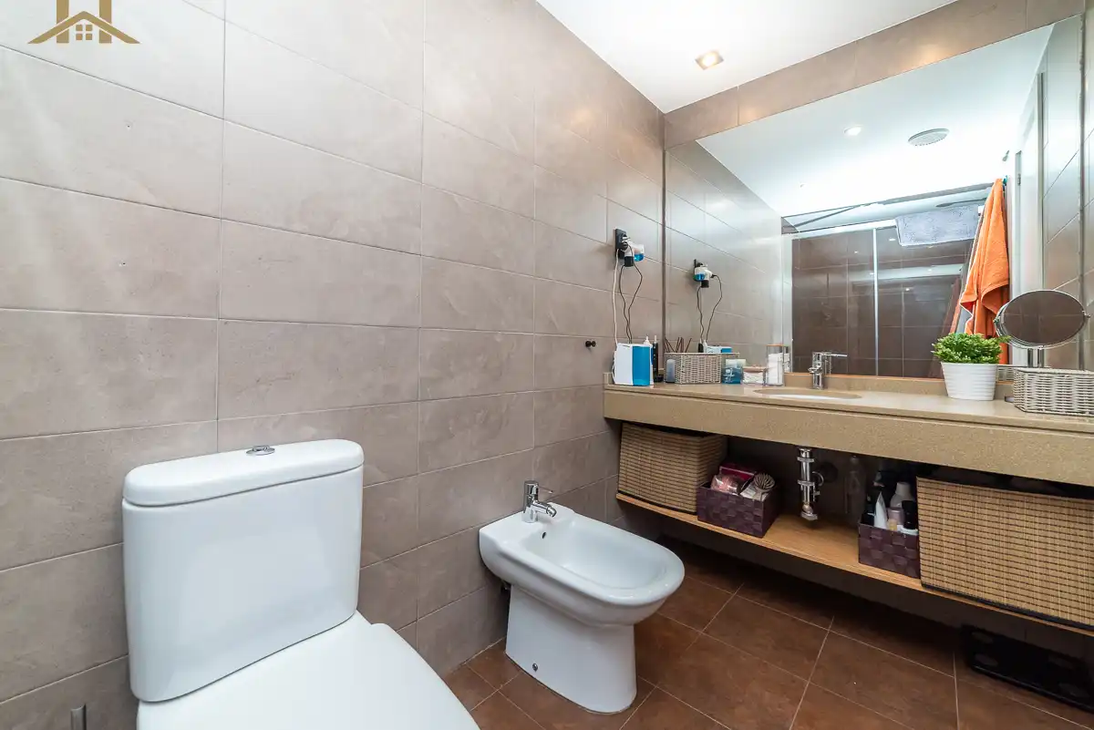 Baño de Planta baja en venta en Navalcarnero con Aire acondicionado, Calefacción y Jardín privado