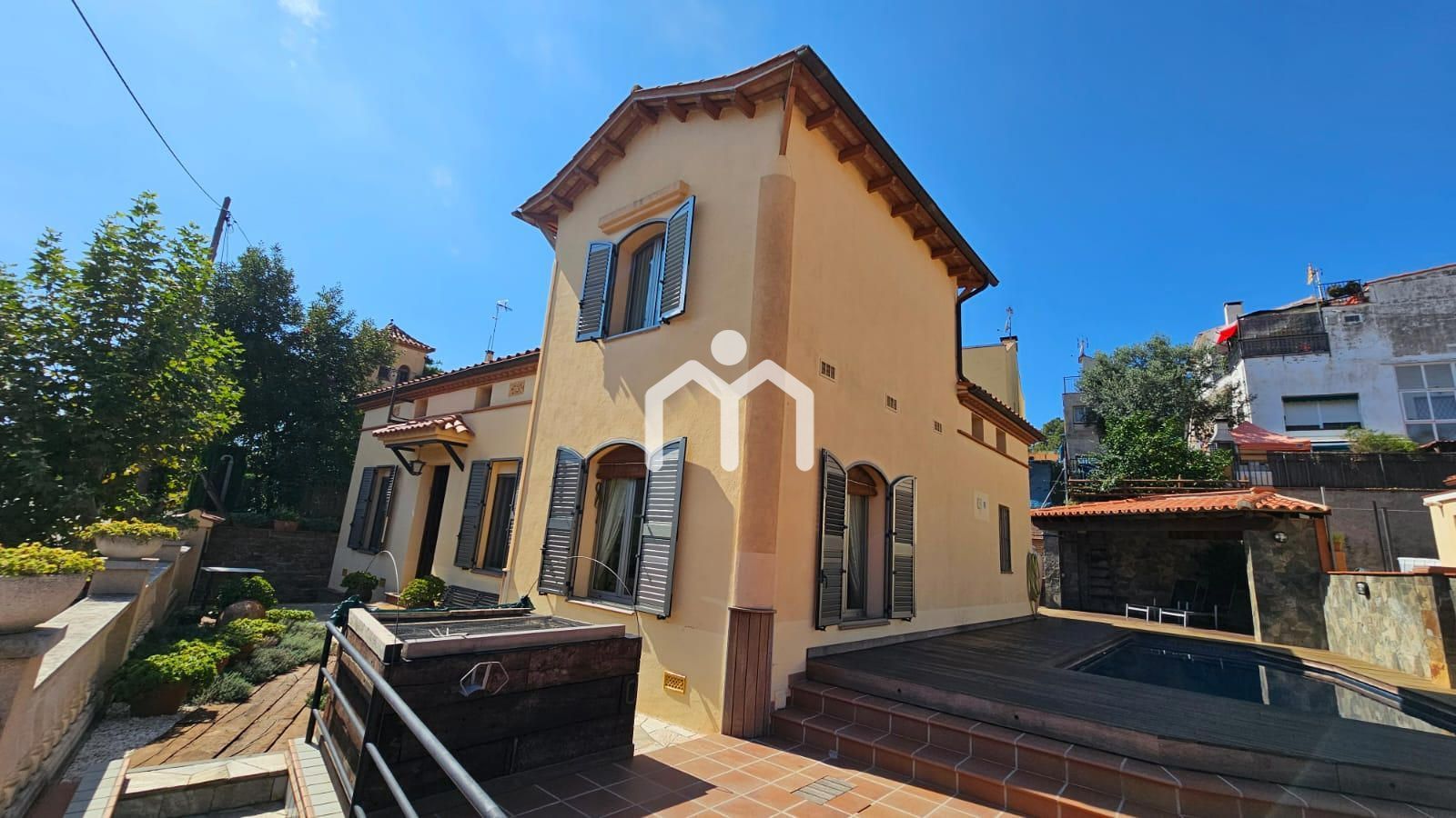 Vista exterior de Casa o xalet en venda en Teià amb Calefacció, Parquet i Terrassa