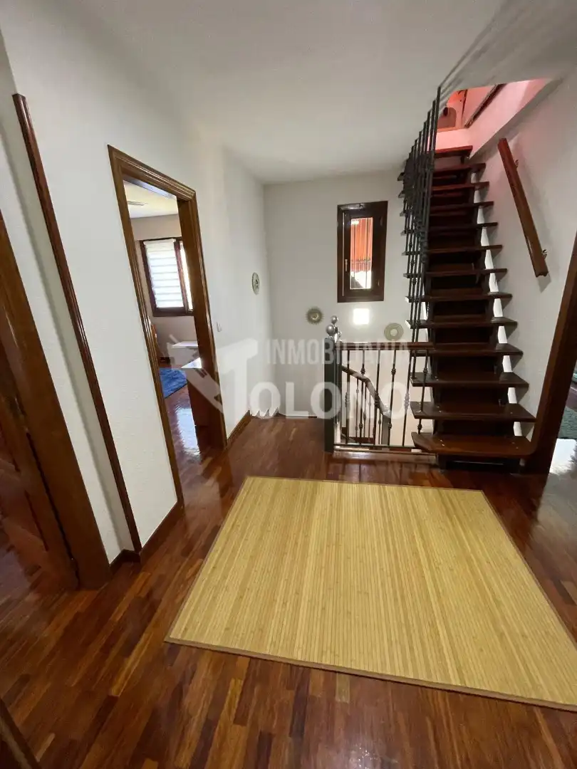 Casa o xalet en venda en Anguciana amb Aire condicionat, Calefacció i Jardí privat