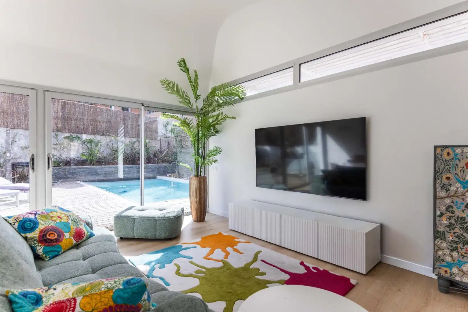 Sala d'estar de Casa o xalet en venda en Esplugues de Llobregat amb Aire condicionat, Calefacció i Jardí privat