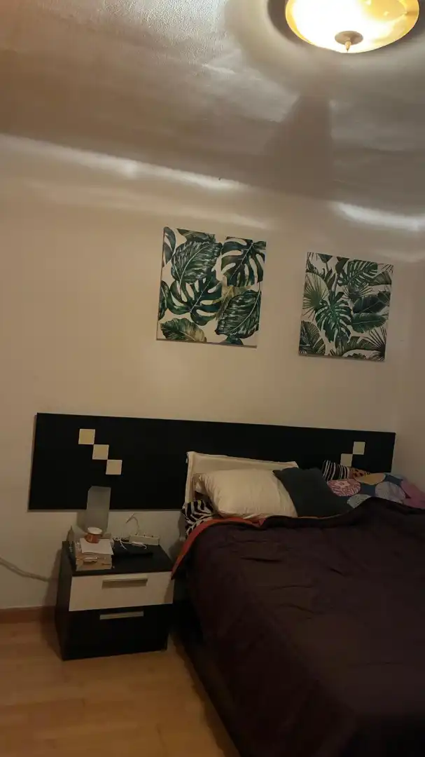 Habitación de Piso en venta en Barcelona con Parquet, Horno y Balcón