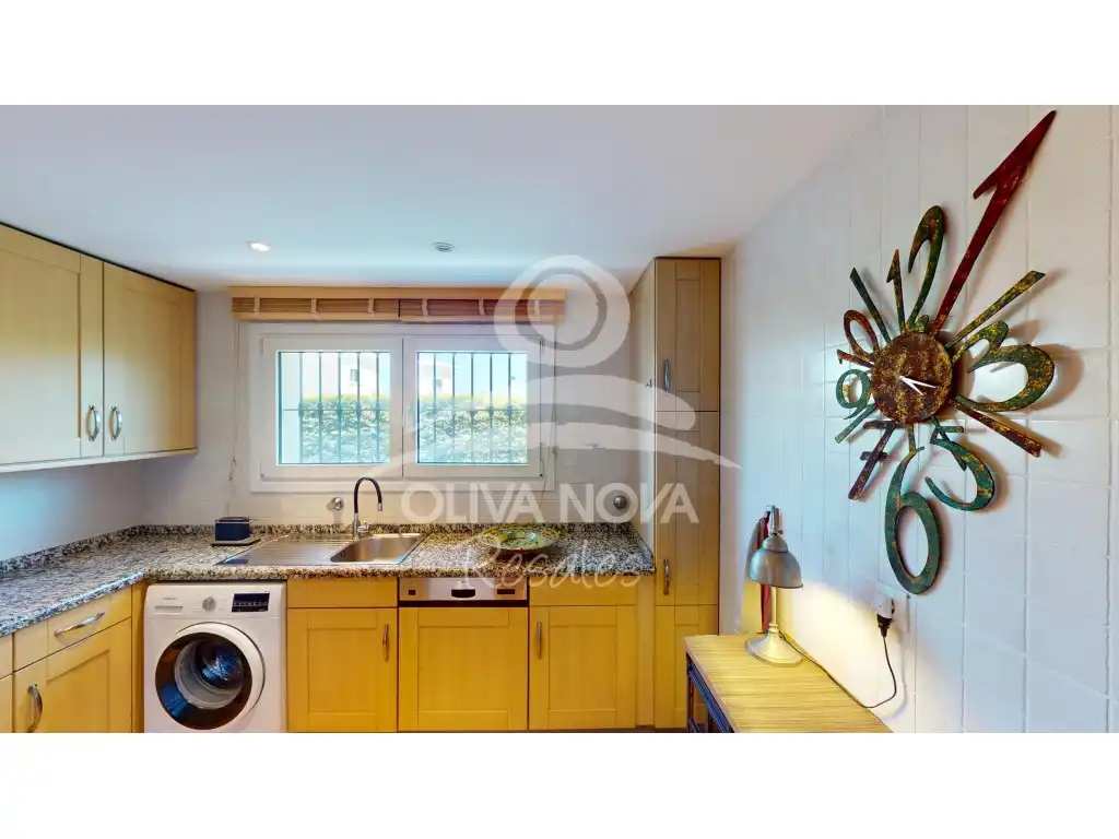 Cocina de Casa o chalet en venta en Oliva con Terraza y Piscina