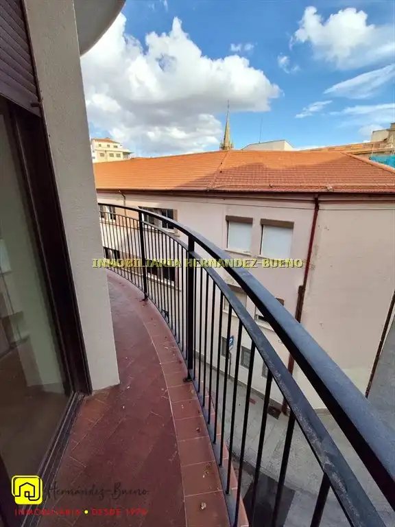 Geschaftsraum zur Miete in Salamanca, Salamanca