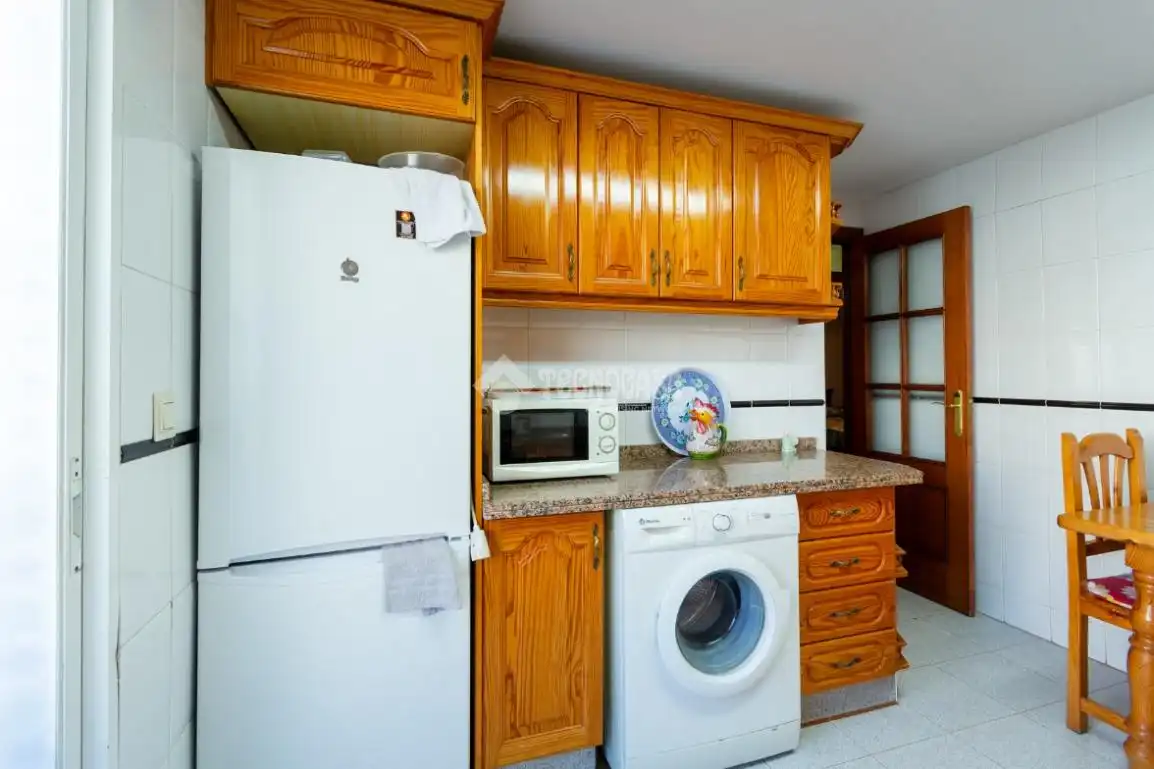 Kitchen of Flat for sale in Rincón de la Victoria